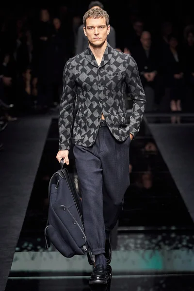 Look 62